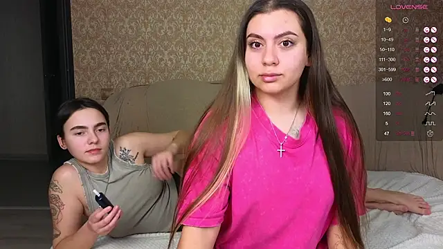 twobabesweet online show from 12.05.24