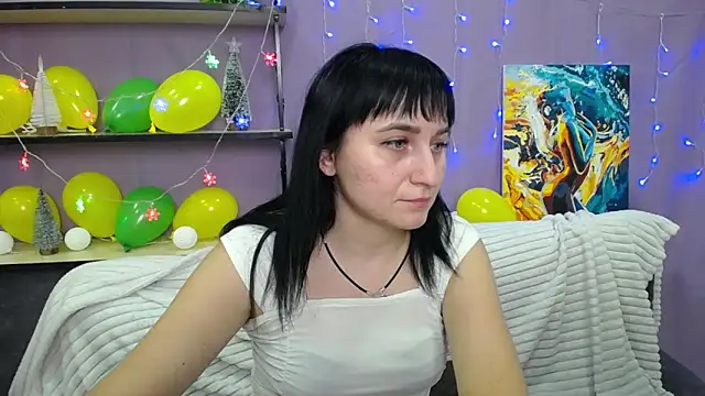 NinaFlawlees online show from 01.15.25