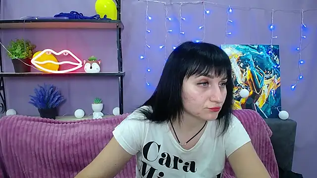 NinaFlawlees online show from 01.28.25