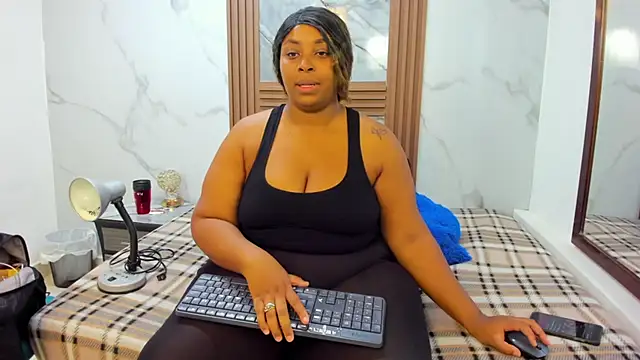 Snapshot of HannyMansonh chatting on 02.05.25 HannyMansonh online show from 02.05.25