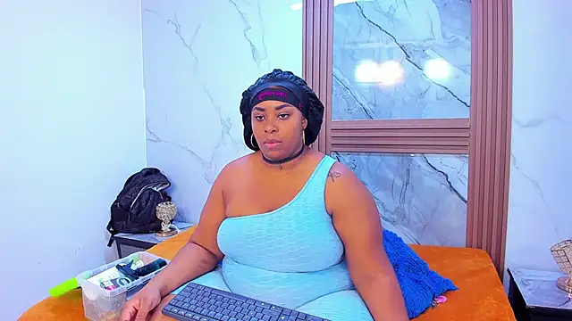 Snapshot of HannyMansonh chatting on 03.23.25 HannyMansonh online show from 03.23.25