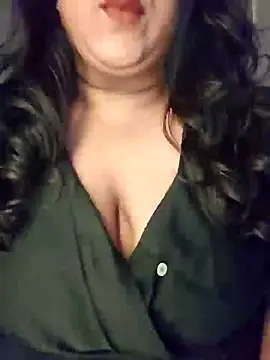 Snapshot of sassy_horny chatting on 12.01.24 sassy horny online show from 12.01.24