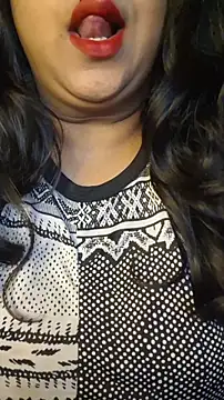 Snapshot of sassy_horny chatting on 11.19.25 sassy horny online show from 11.19.25