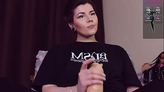 Luna Blake online show from 02.13.25