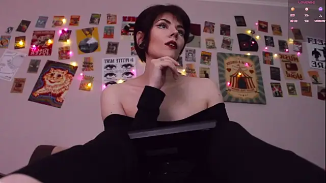 Luna Blake online show from 05.27.26