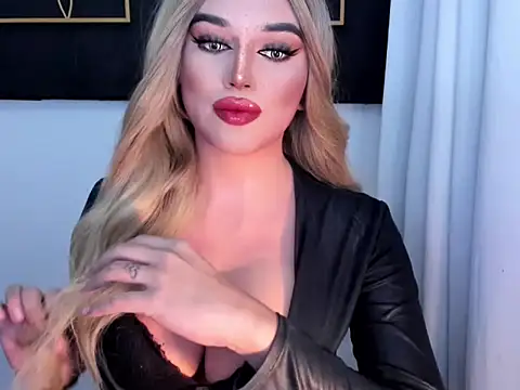 hotstellacumxxx online show from 03.06.26