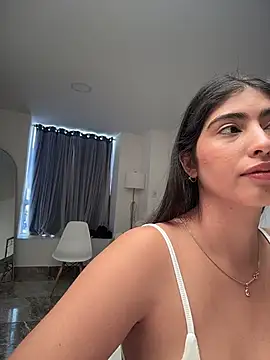 Gaby zahir  online show from 12.02.25