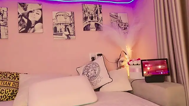 NaomiBlack35 online show from 11.13.25