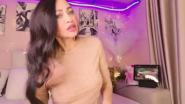 NaomiBlack35 online show from 12.19.25