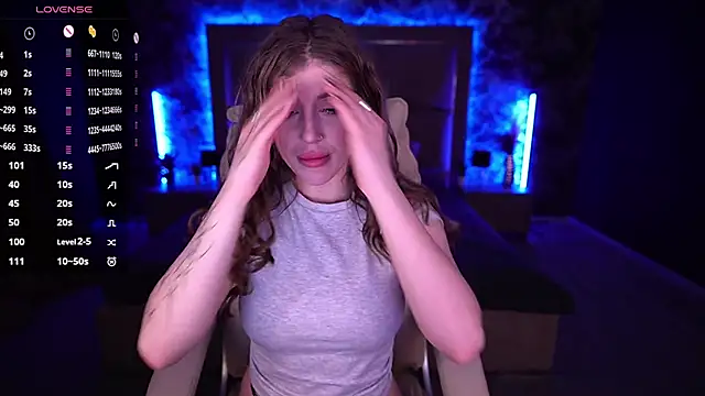 PenellopaRaw online show from 02.23.25