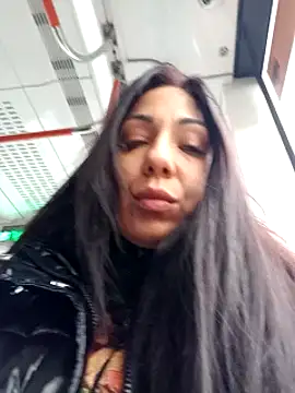 LeticiaWoods online show from 12.03.24