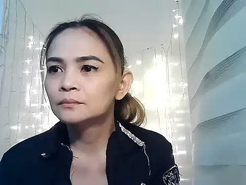 Kisses-13 online show from 12.12.24