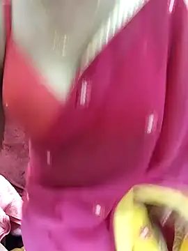 Queen Dolly online show from 03.04.25