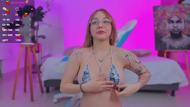 LITTLE-VIVI online show from 11.14.25