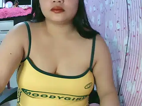 Snapshot of shaira4u chatting on 03.11.26 shaira4u online show from 03.11.26