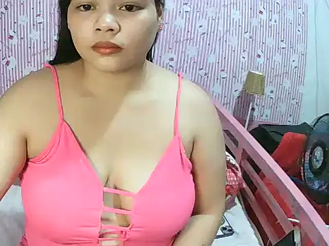 Snapshot of shaira4u chatting on 03.25.26 shaira4u online show from 03.25.26