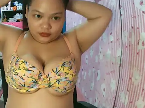 Snapshot of shaira4u chatting on 03.29.26 shaira4u online show from 03.29.26