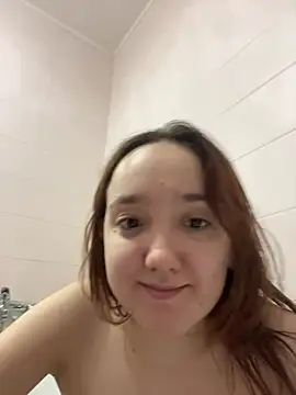 Snapshot of Fera1_Berry chatting on 12.31.24 Fera1 Berry online show from 12.31.24