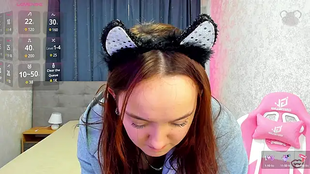 Snapshot of Fera1_Berry chatting on 02.12.25 Fera1 Berry online show from 02.12.25