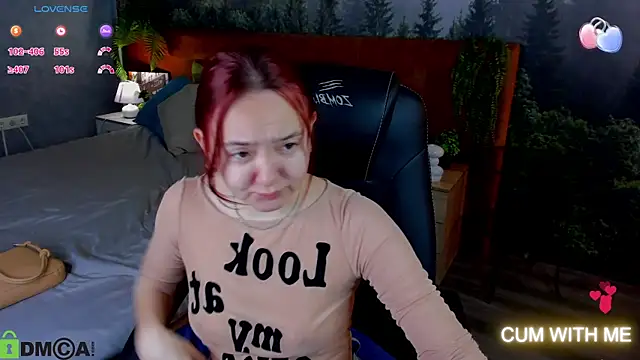 Snapshot of Fera1_Berry chatting on 09.18.25 Fera1 Berry online show from 09.18.25