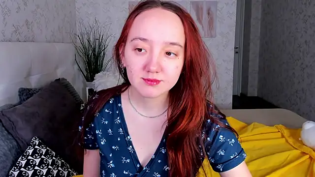 Snapshot of Fera1_Berry chatting on 12.04.25 Fera1 Berry online show from 12.04.25