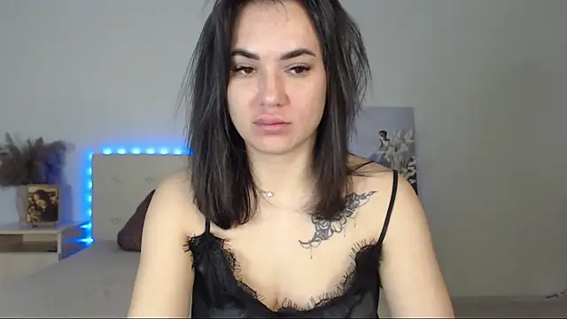 RoxannePure online show from 03.03.25