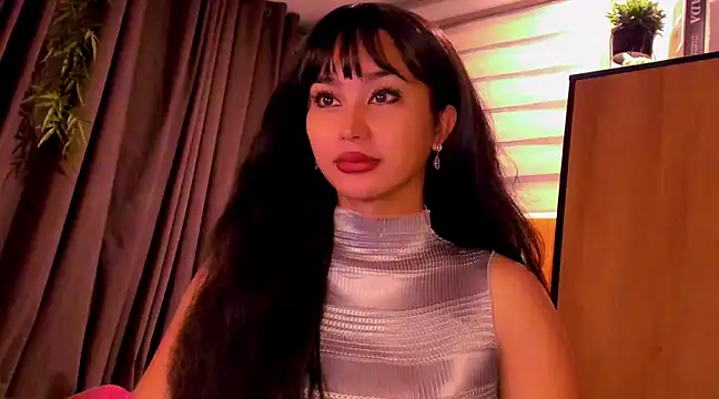 YOURCRISTINAS online show from 01.16.25