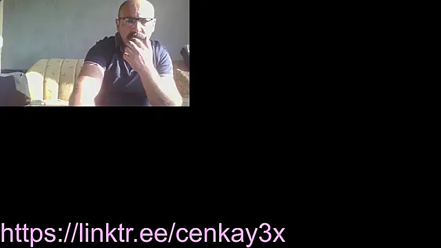 masculine bear daddy online show from 12.02.25