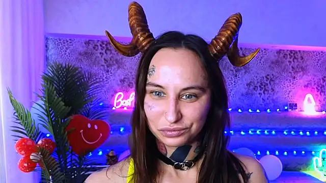 Snapshot of Cool_Freak_ chatting on 02.24.25 Cool Freak online show from 02.24.25