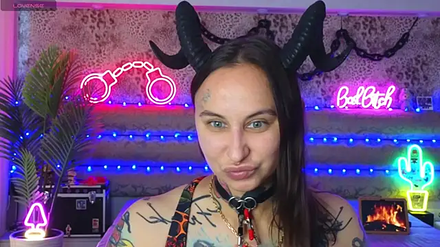 Cool Freak  online show from 07.11.26