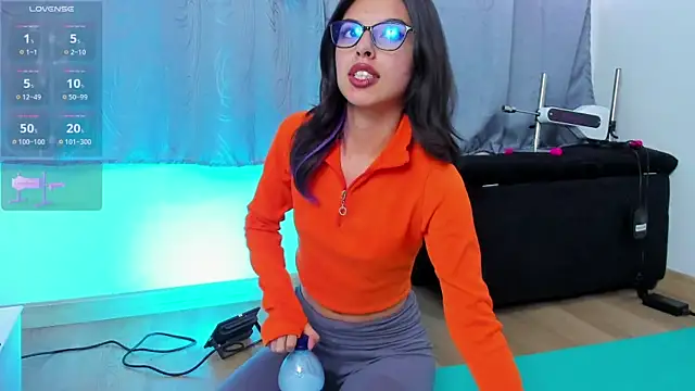 Snapshot of NanaRott chatting on 02.22.25 NanaRott online show from 02.22.25