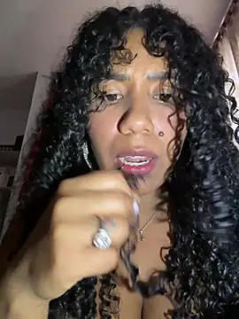 Snapshot of serena_willow chatting on 03.20.25 serena willow online show from 03.20.25