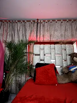 Snapshot of serena_willow chatting on 09.09.25 serena willow online show from 09.09.25