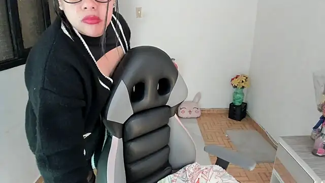 smile sweetpao online show from 02.15.25