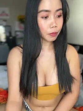 JazzieXo online show from 12.19.24