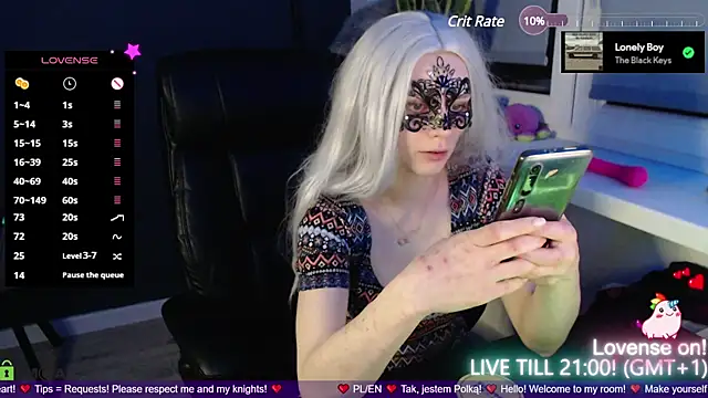 strawberry muffin online show from 01.12.25