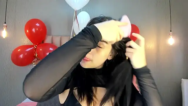 Alexa Thaylor  online show from 02.19.25