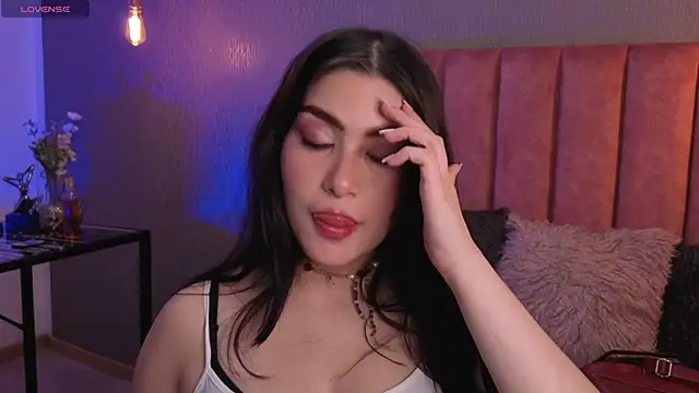 Alexa Thaylor  online show from 05.18.26