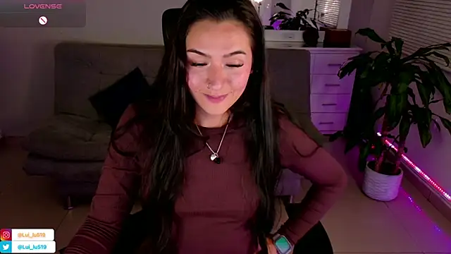 Snapshot of ImLui_lu chatting on 02.07.25 ImLui lu online show from 02.07.25