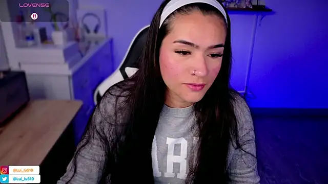 Snapshot of ImLui_lu chatting on 10.21.25 ImLui lu online show from 10.21.25