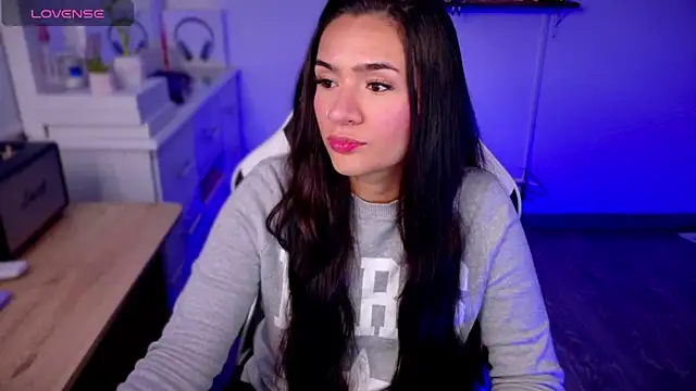 Snapshot of ImLui_lu chatting on 11.02.25 ImLui lu online show from 11.02.25