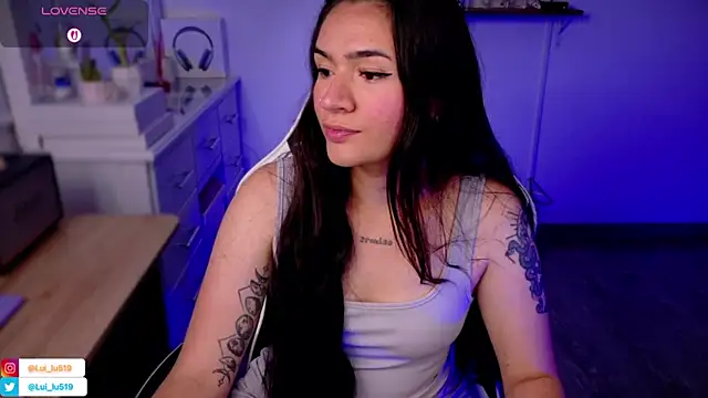 Snapshot of ImLui_lu chatting on 11.09.25 ImLui lu online show from 11.09.25