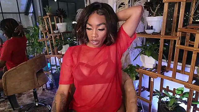 Snapshot of emely_brandon chatting on 12.07.24 emely brandon online show from 12.07.24