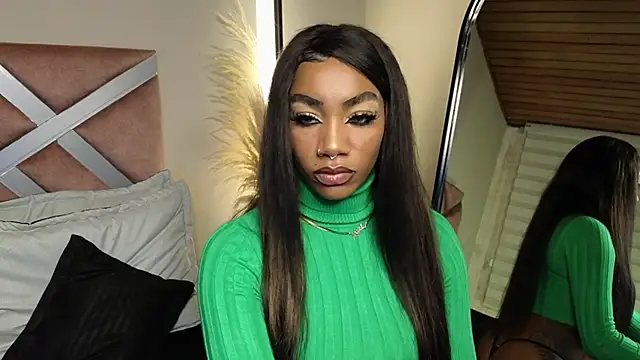 Snapshot of emely_brandon chatting on 02.05.25 emely brandon online show from 02.05.25