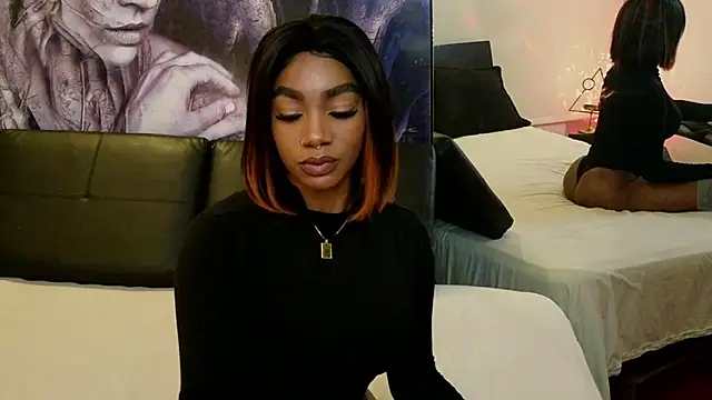 Snapshot of emely_brandon chatting on 01.14.26 emely brandon online show from 01.14.26