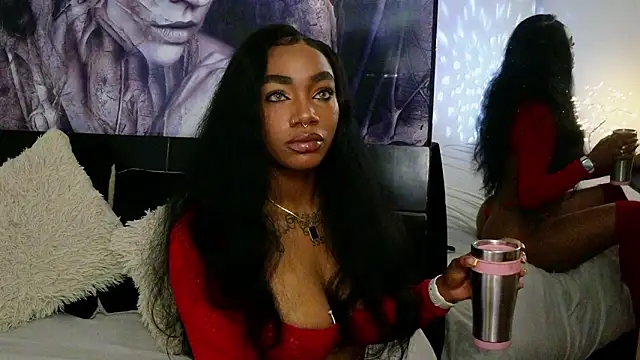 Snapshot of emely_brandon chatting on 02.18.26 emely brandon online show from 02.18.26