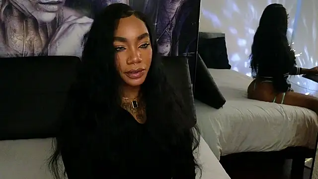 Snapshot of emely_brandon chatting on 02.18.26 emely brandon online show from 02.18.26