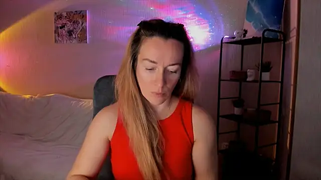 RebeccaMartinez online show from 11.10.25