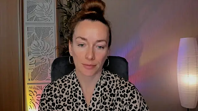 RebeccaMartinez online show from 04.27.26