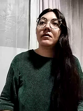 Snapshot of katha_steele_ chatting on 12.10.24 katha steele online show from 12.10.24